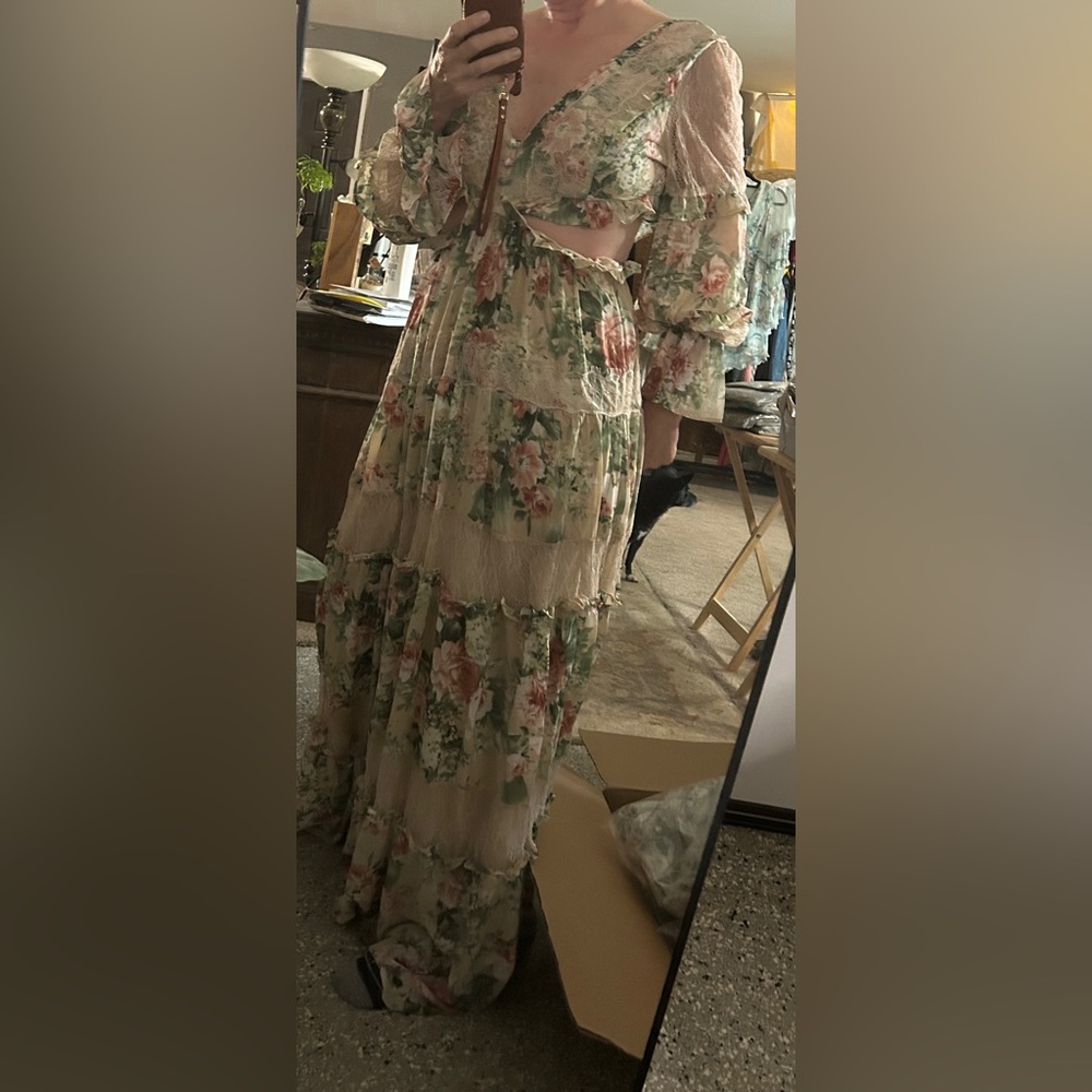 Floral Maxi Tiered Boho Dress.Cut Out & Ruffle/Lace Long Sleeves.NWT - Host Pick - Picture 7 of 13